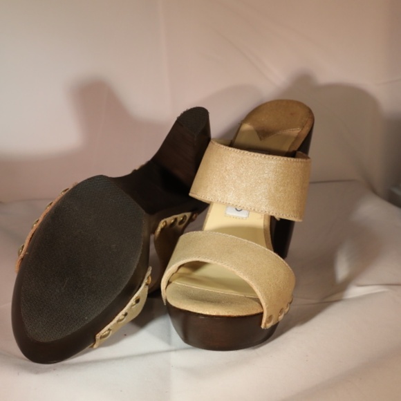 Jimmy Choo Platform Sandal - Gold Metallic Suede - Size 38 - Picture 5 of 6